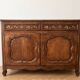 Buffet bas ancien style Louis XV en bois massif