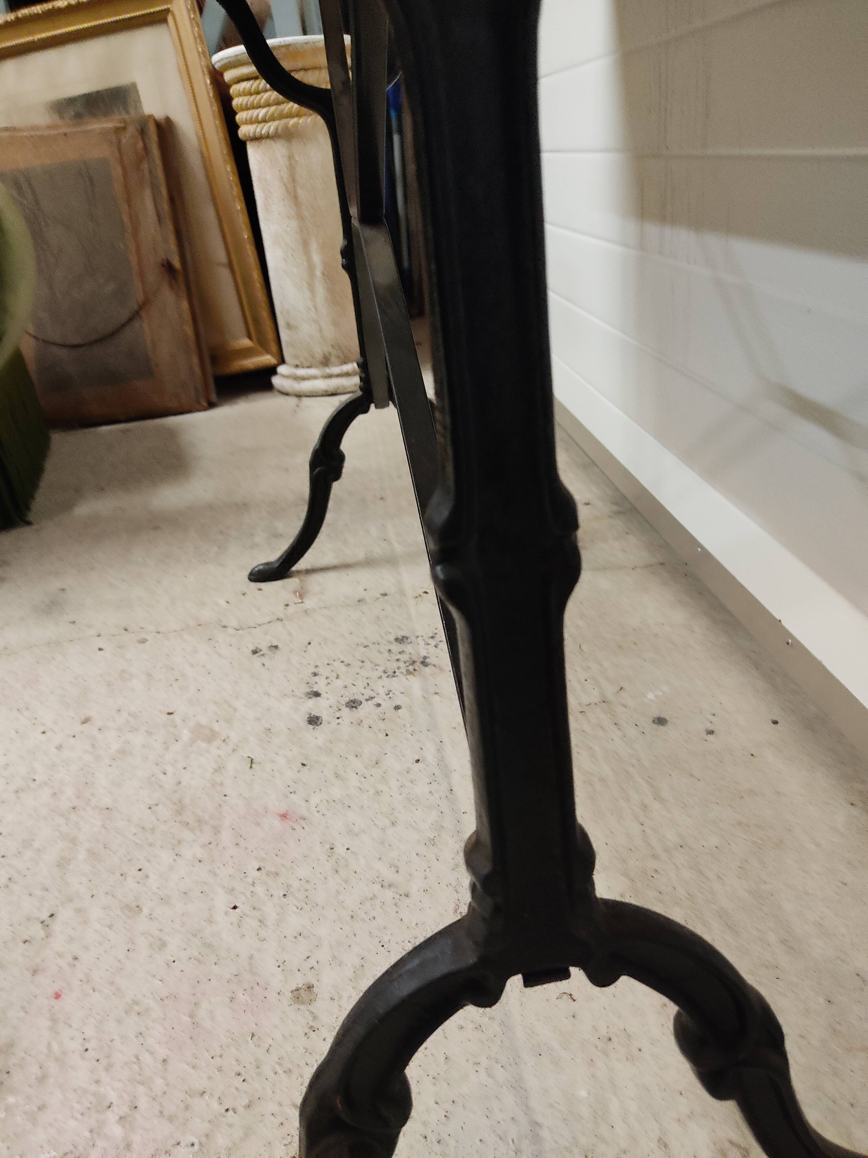 Table bistro heavy marble