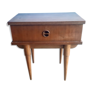 Table de chevet des années