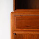 Nordic bookcase with sideboard