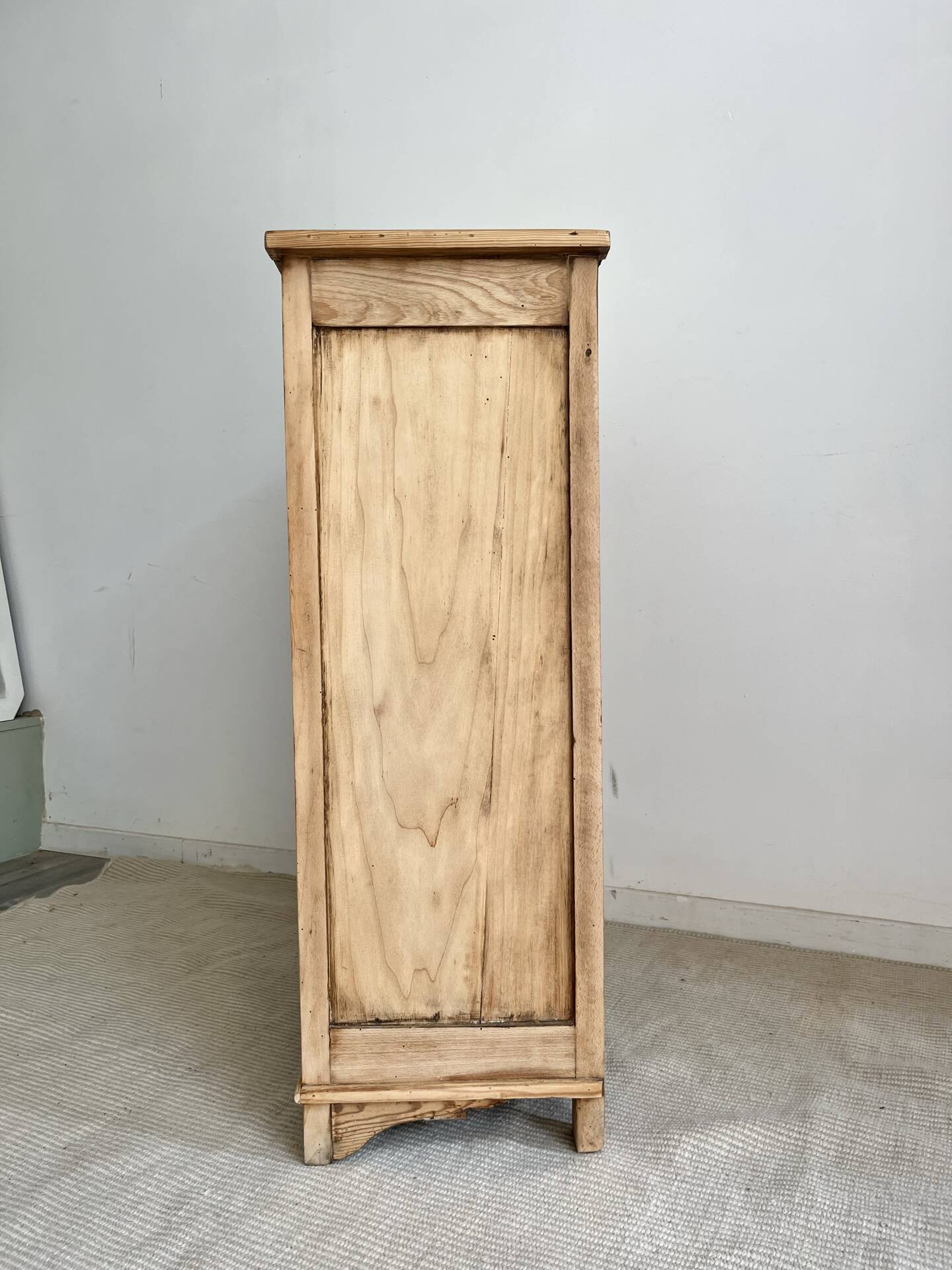 Vintage buffet