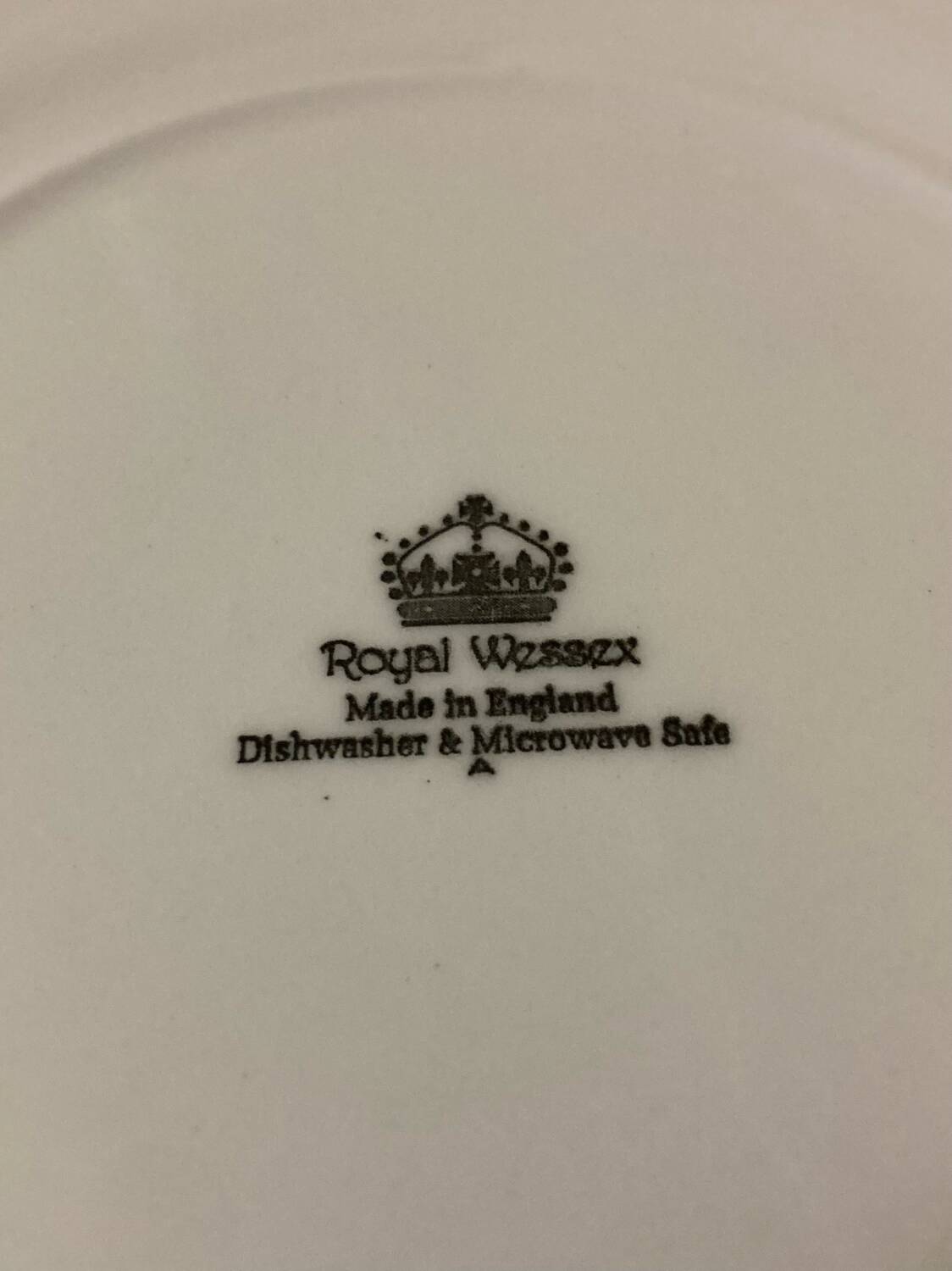 Royal Wessex English mail coach blue dinner plates