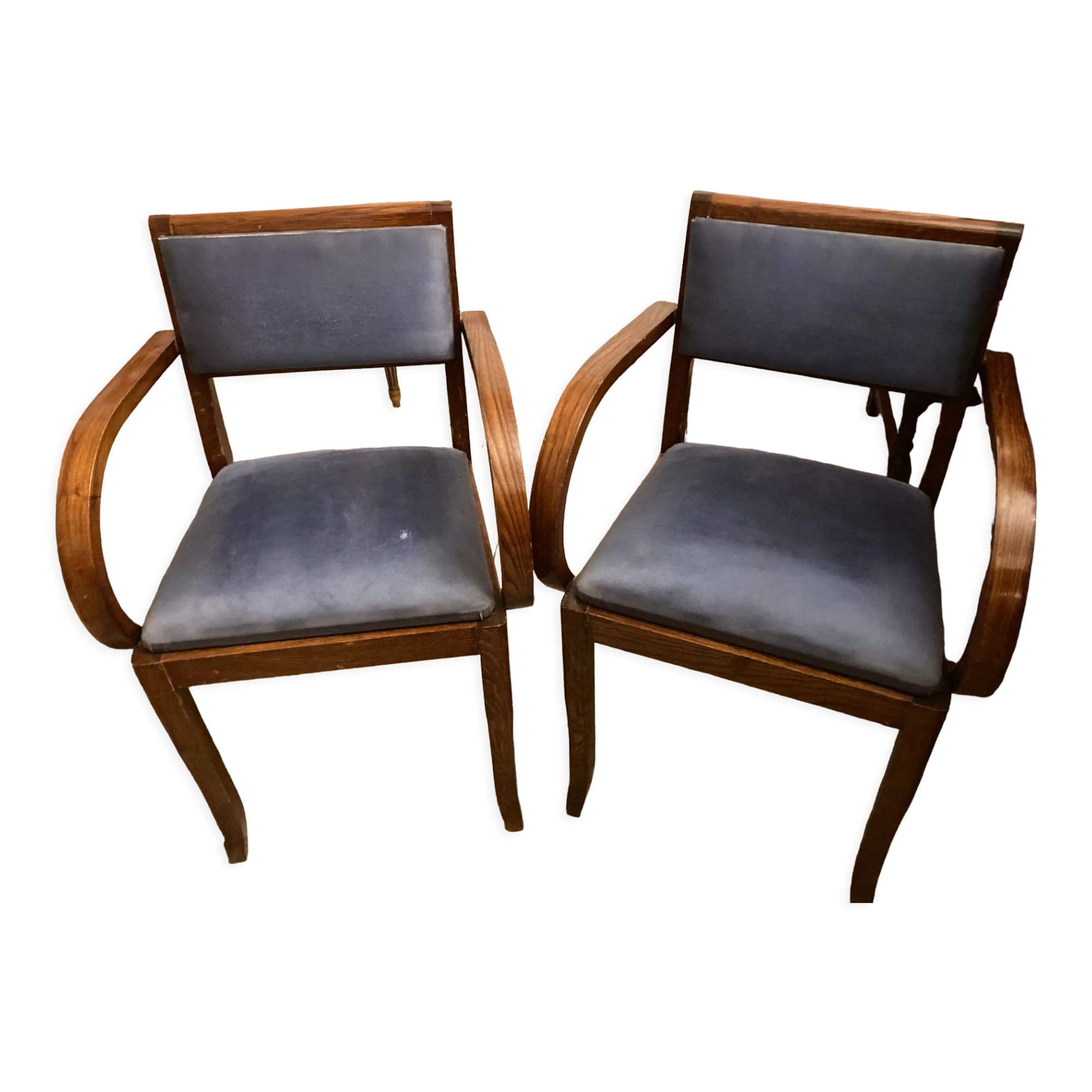 Chairs with armrests