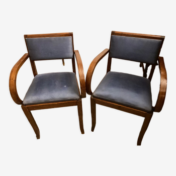 Chairs with armrests