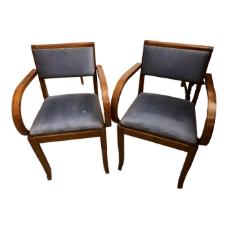Chairs with armrests