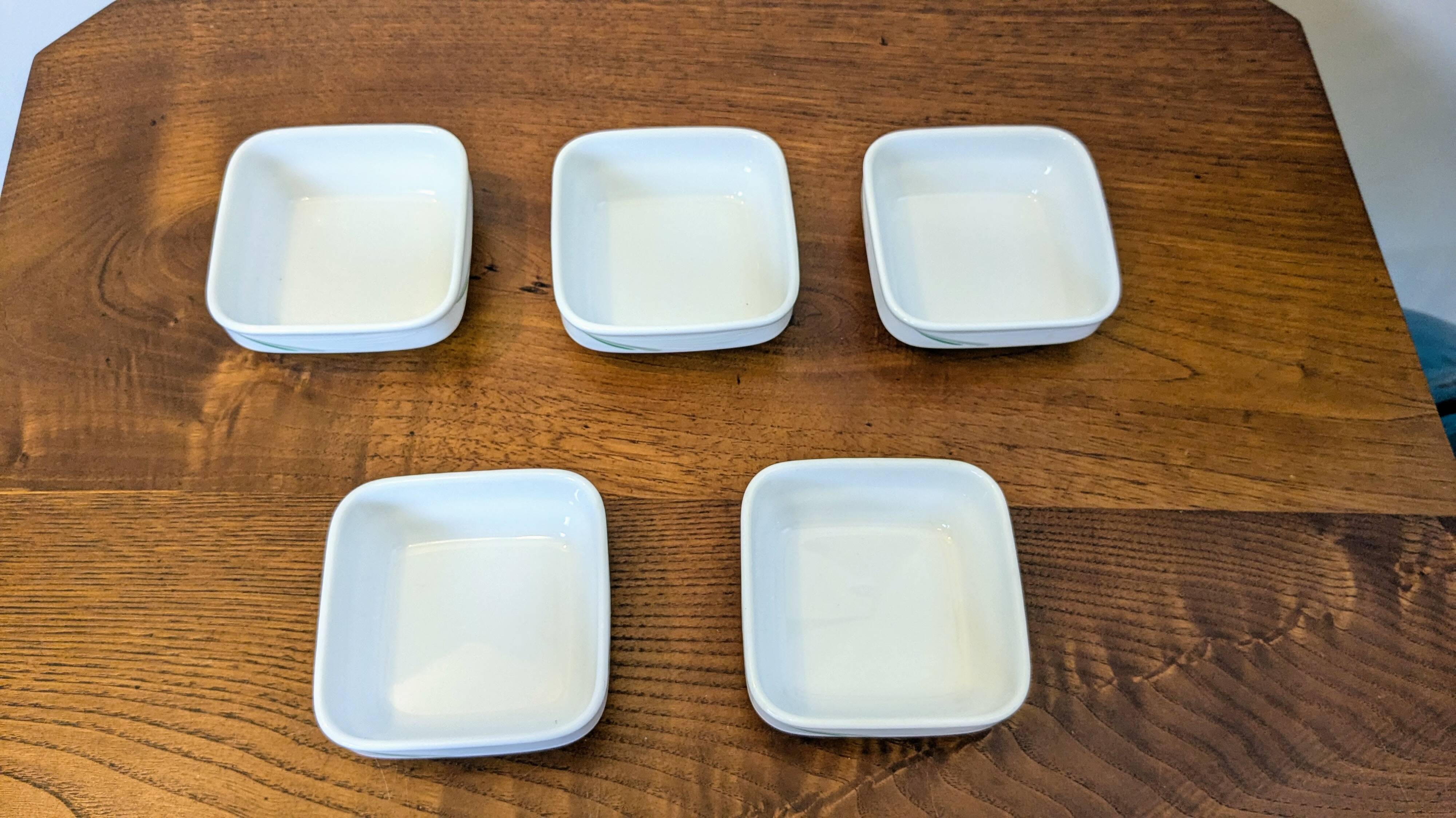 Set of 5 vintage bowls from Eva Air in porcelain from Noritake Japan