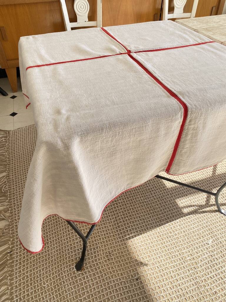 Square Basque tablecloth with hand-trimmed center - 140x130 - Hemp