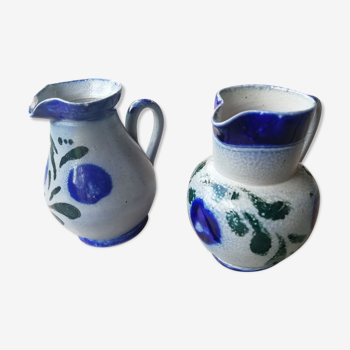 Pair of pitchers made of Alsace sandstone