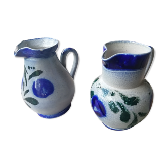 Pair of pitchers made of Alsace sandstone