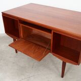 Teak desk, Danish design, 1970s, manufactured by AP Møbler Svenstrup