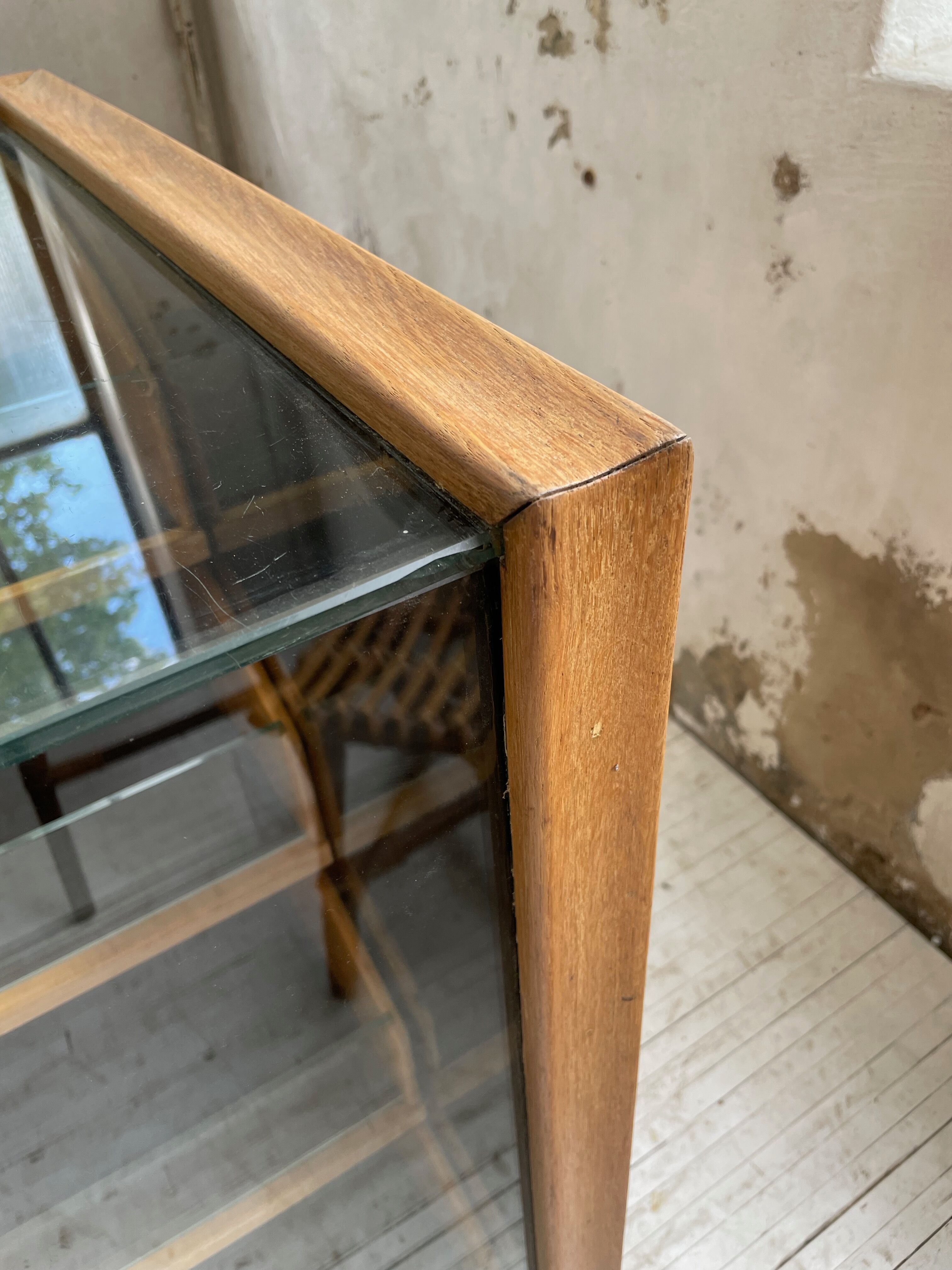 Glass trading post 50s