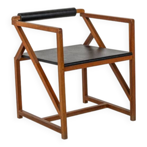 Fauteuil moderne du milieu