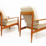Deux chaises longues "118" par Grete Jalk