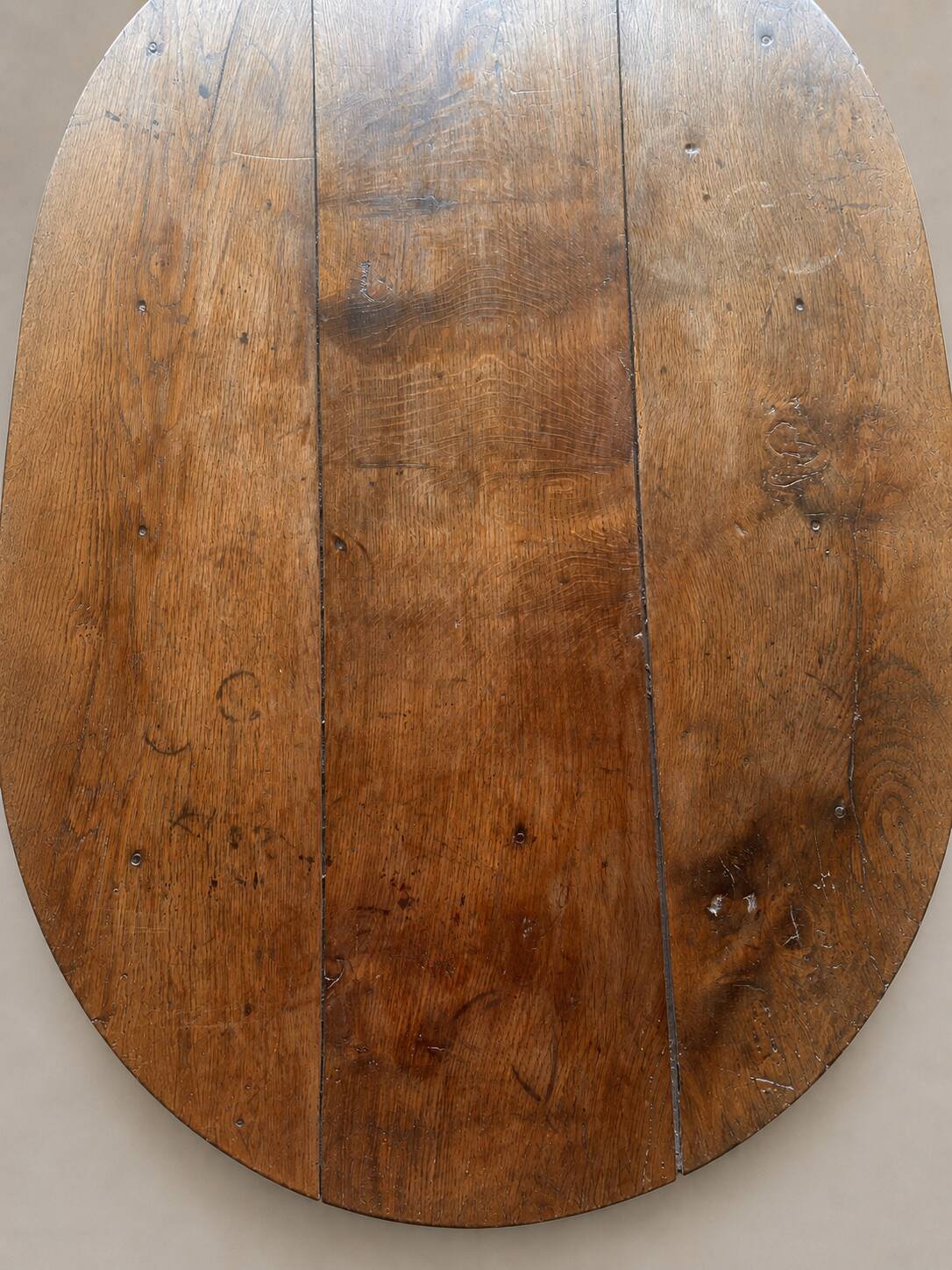Oval farmhouse table