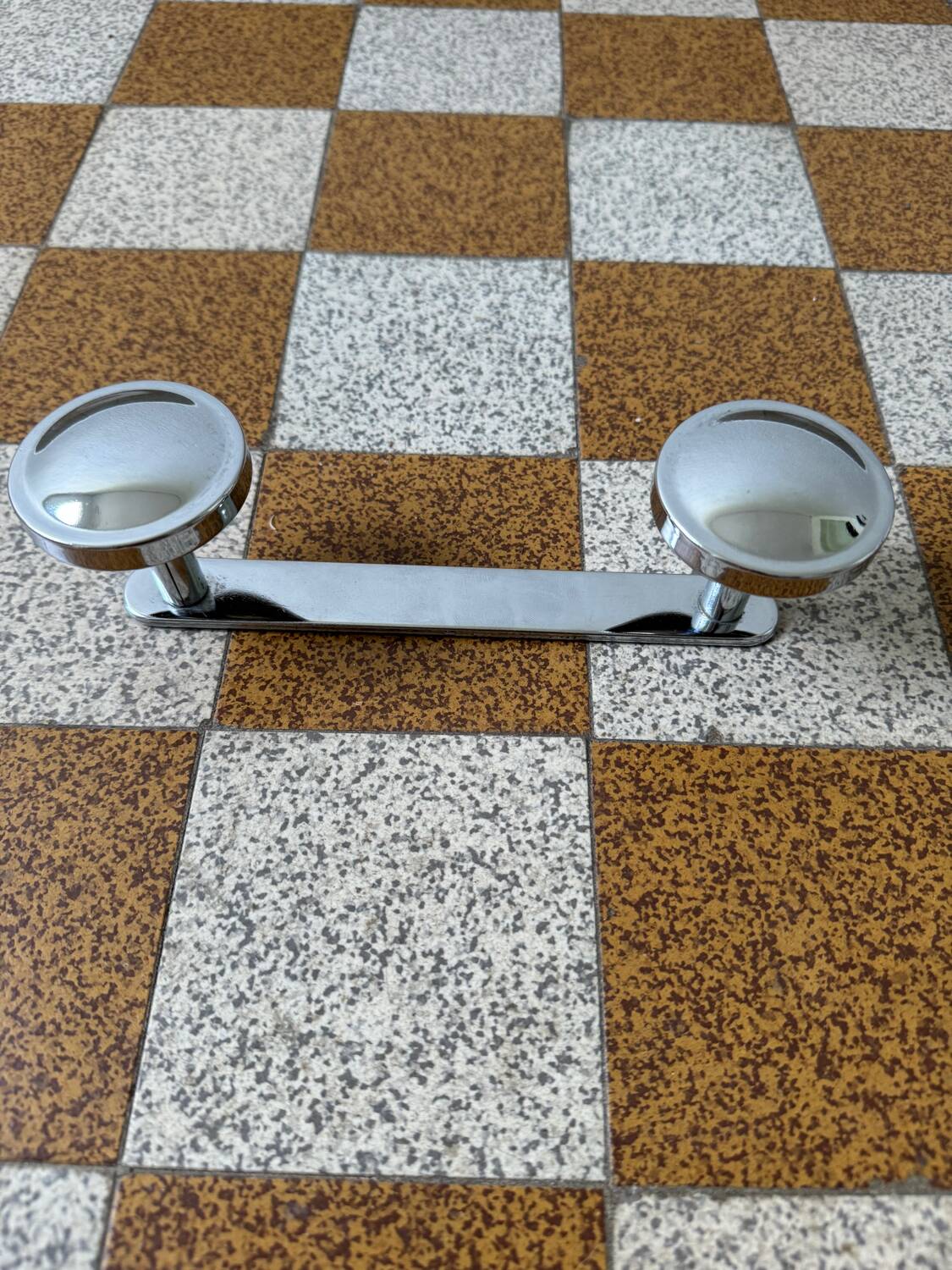 70s chrome metal coat rack