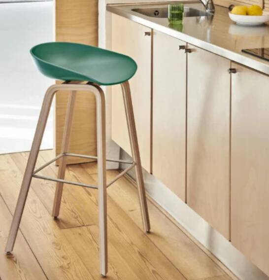 About A Stool AAS42 - Hay