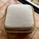 Carré pouf ou repose pied en rotin