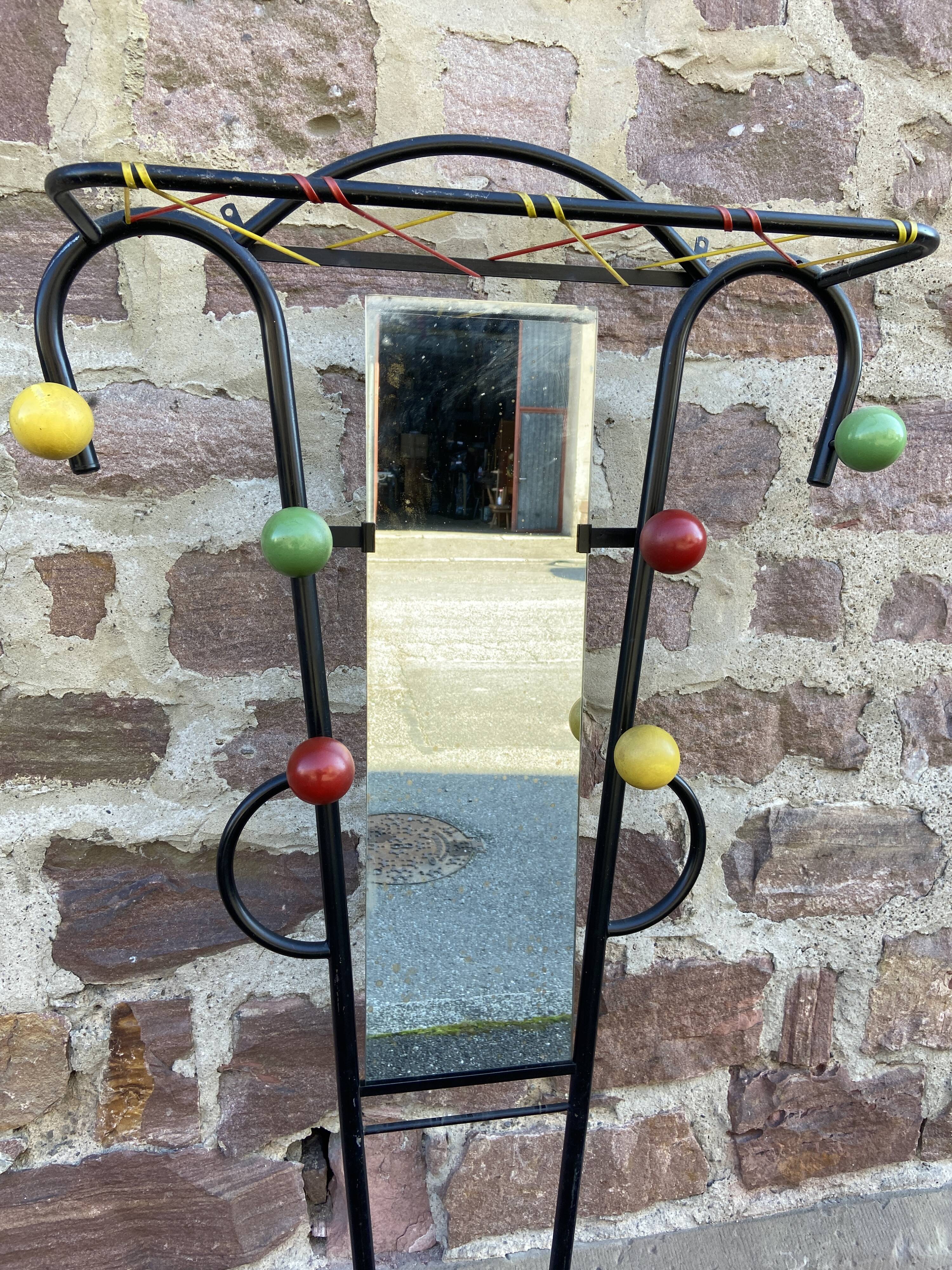 Porte-manteaux sur pied vintage perroquet vestiaire