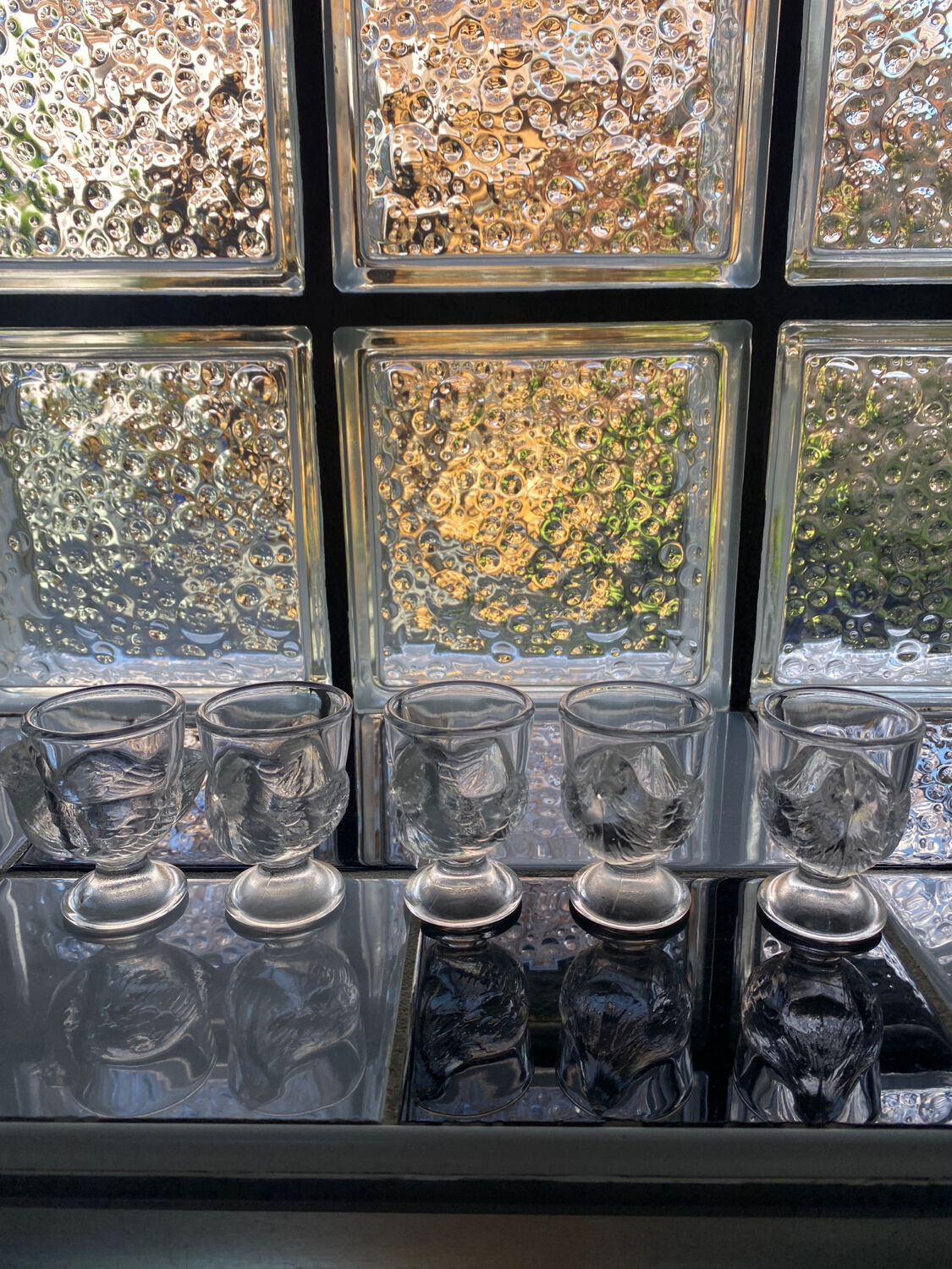 Coquetiers avec plateaux