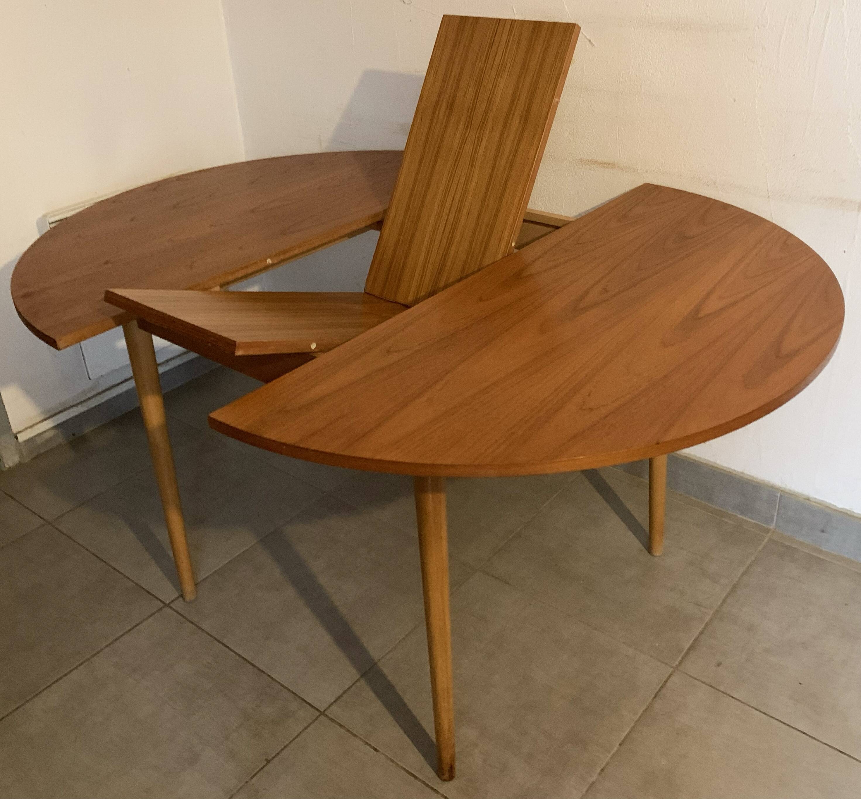Table de repas scandinave en palissandre clair des années 60