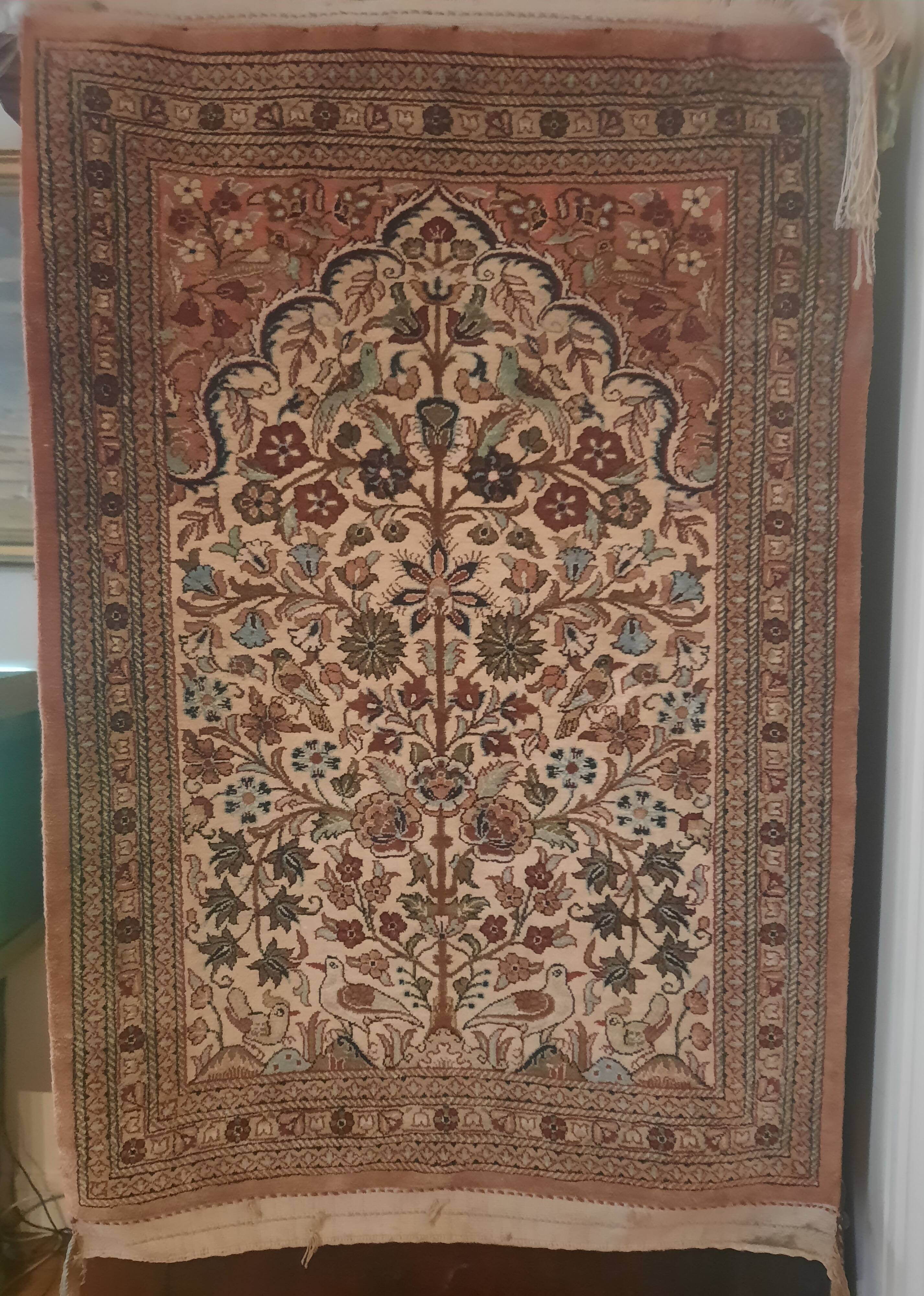 Fine wool and silk carpet