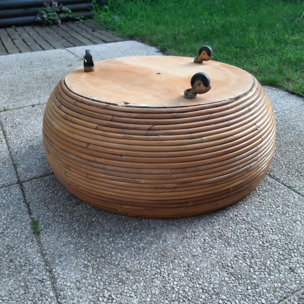 Hide pots or plant holders