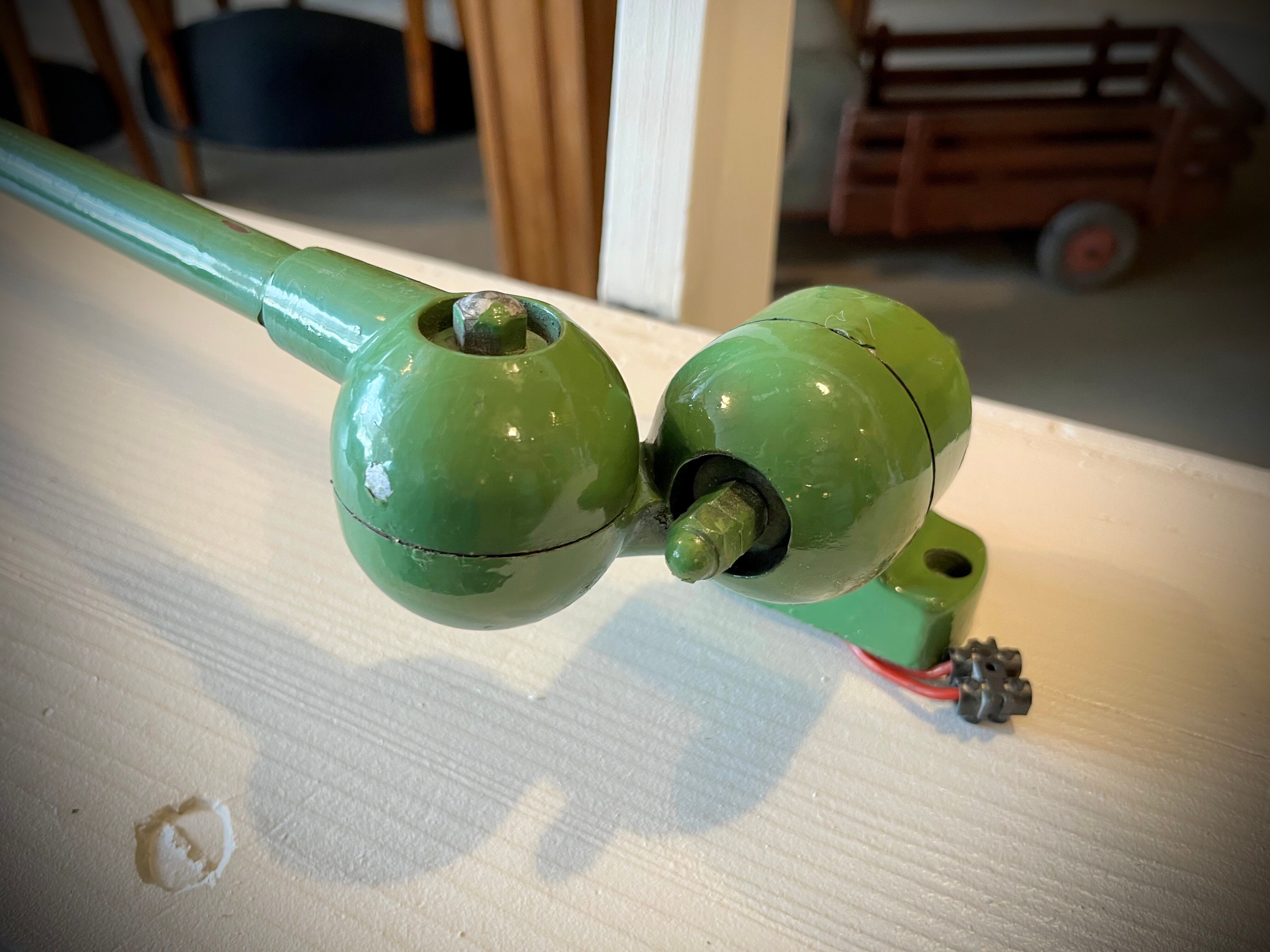 Jielde lamp with 2 arms