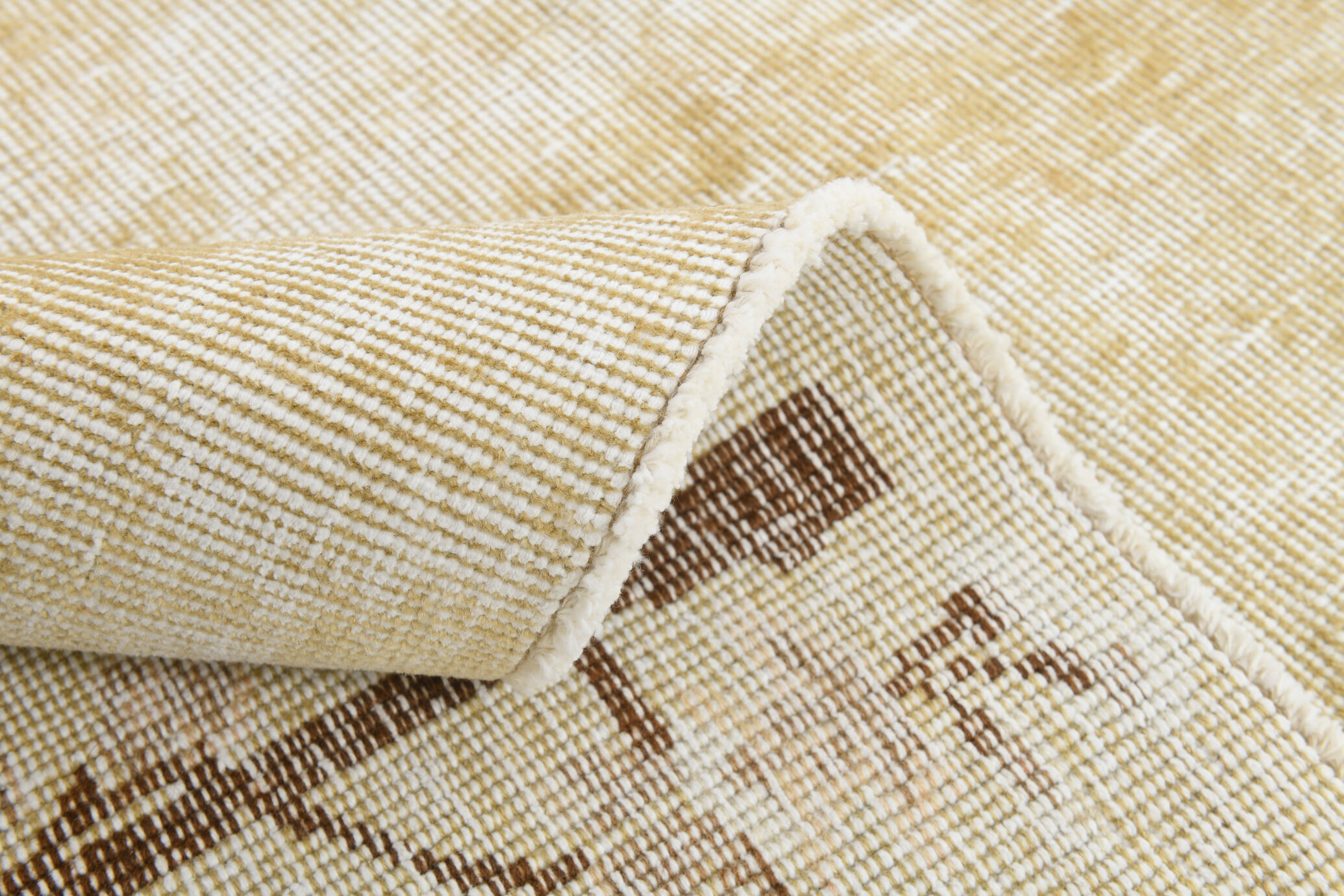 Faded beige classic vintage rug