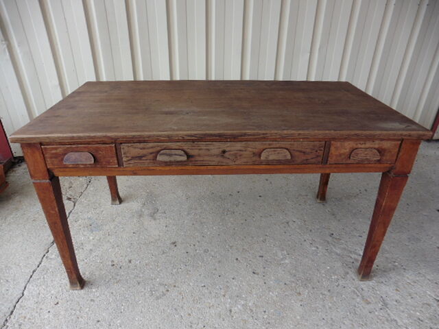 Old farmhouse table in solid oak