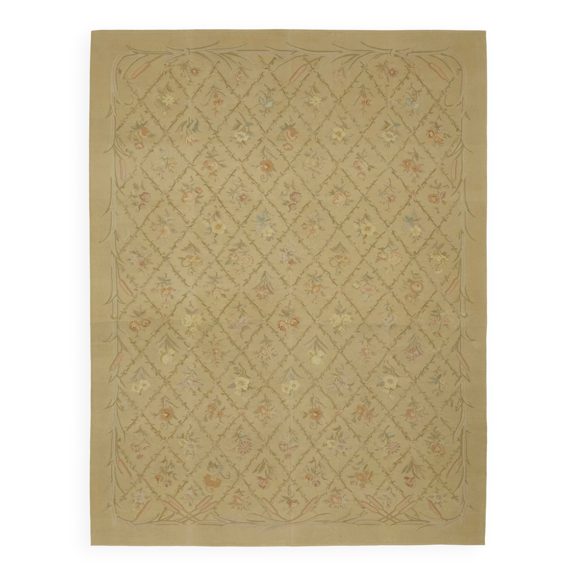 Handmade European Vintage Aubusson Kilim 272 cm x 360 cm
