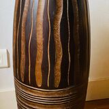 Vase en bois