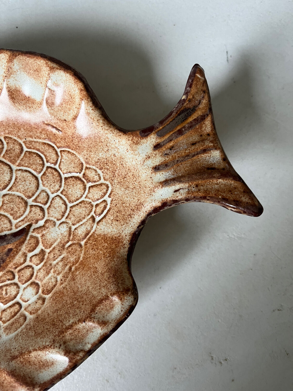 Ceramic bowl in the shape of a fish