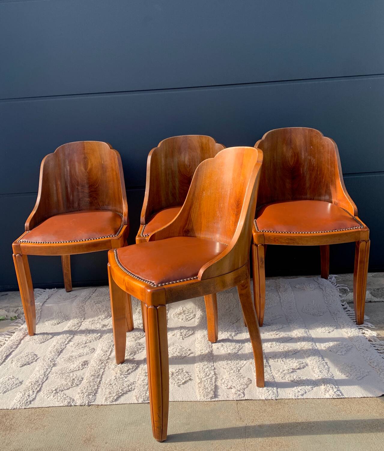 4 vintage Art Deco chairs in wood and cognac leather