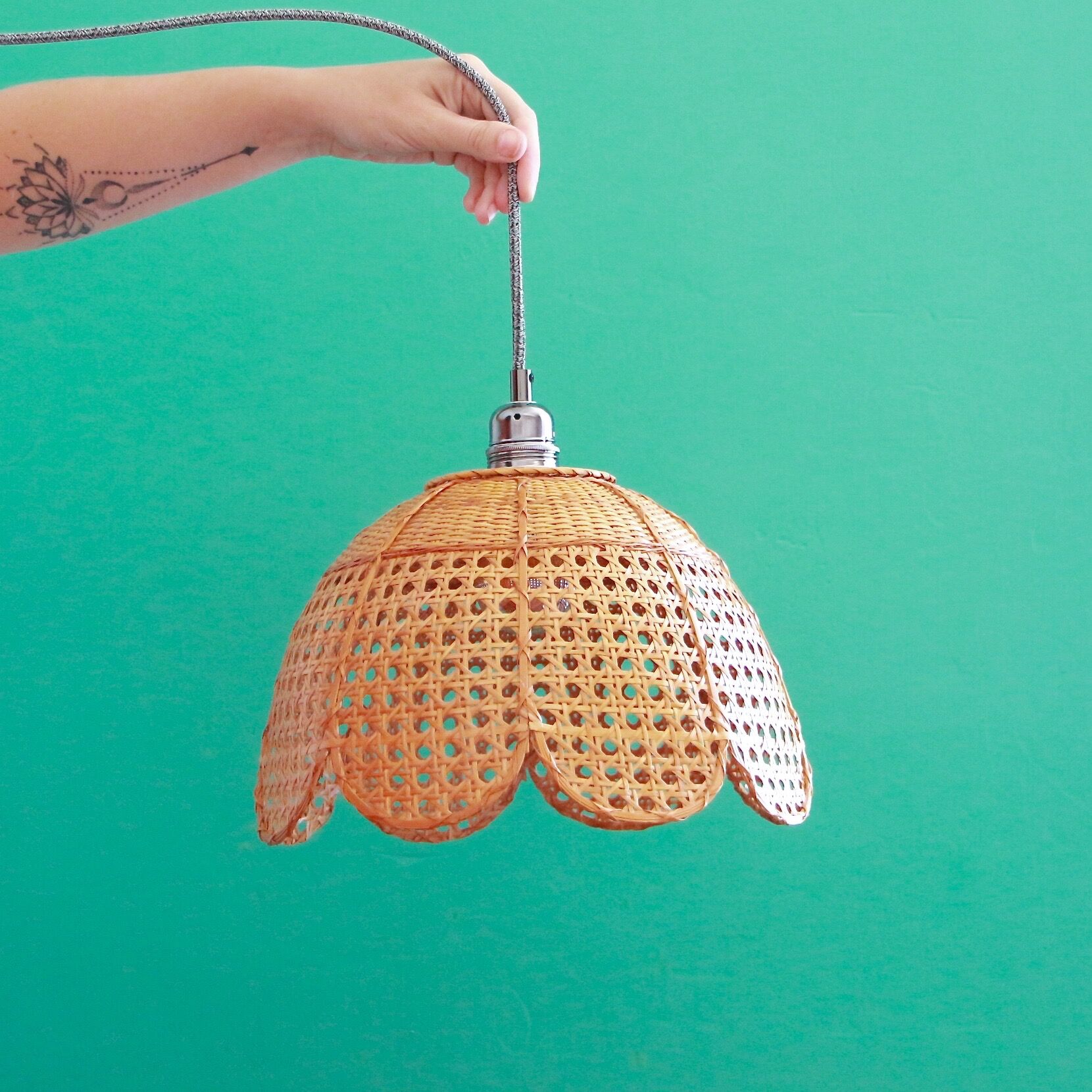 Rattan flower hanging lamp