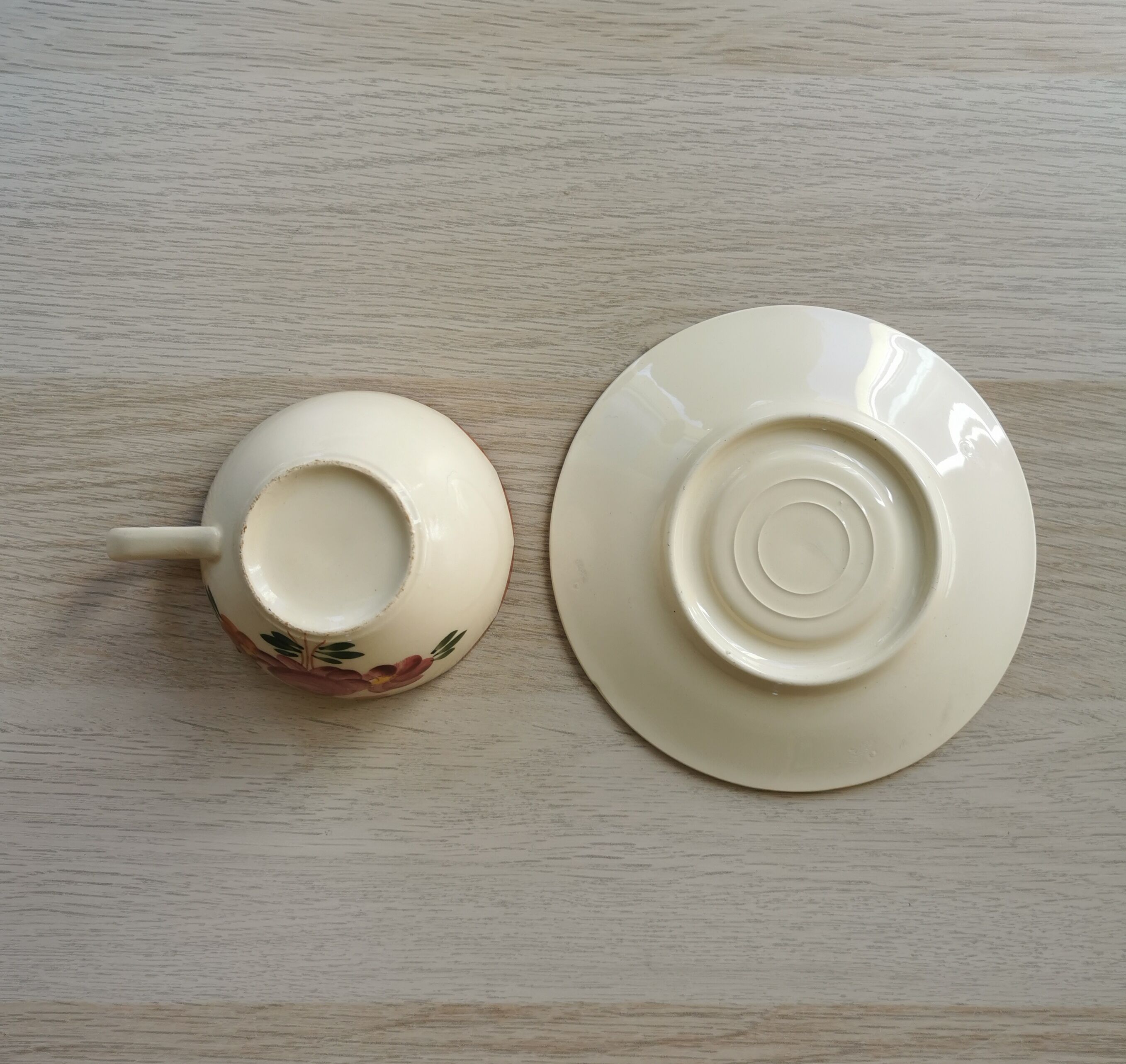 11 cups and teacups and sub-cups Longchamp model Agen