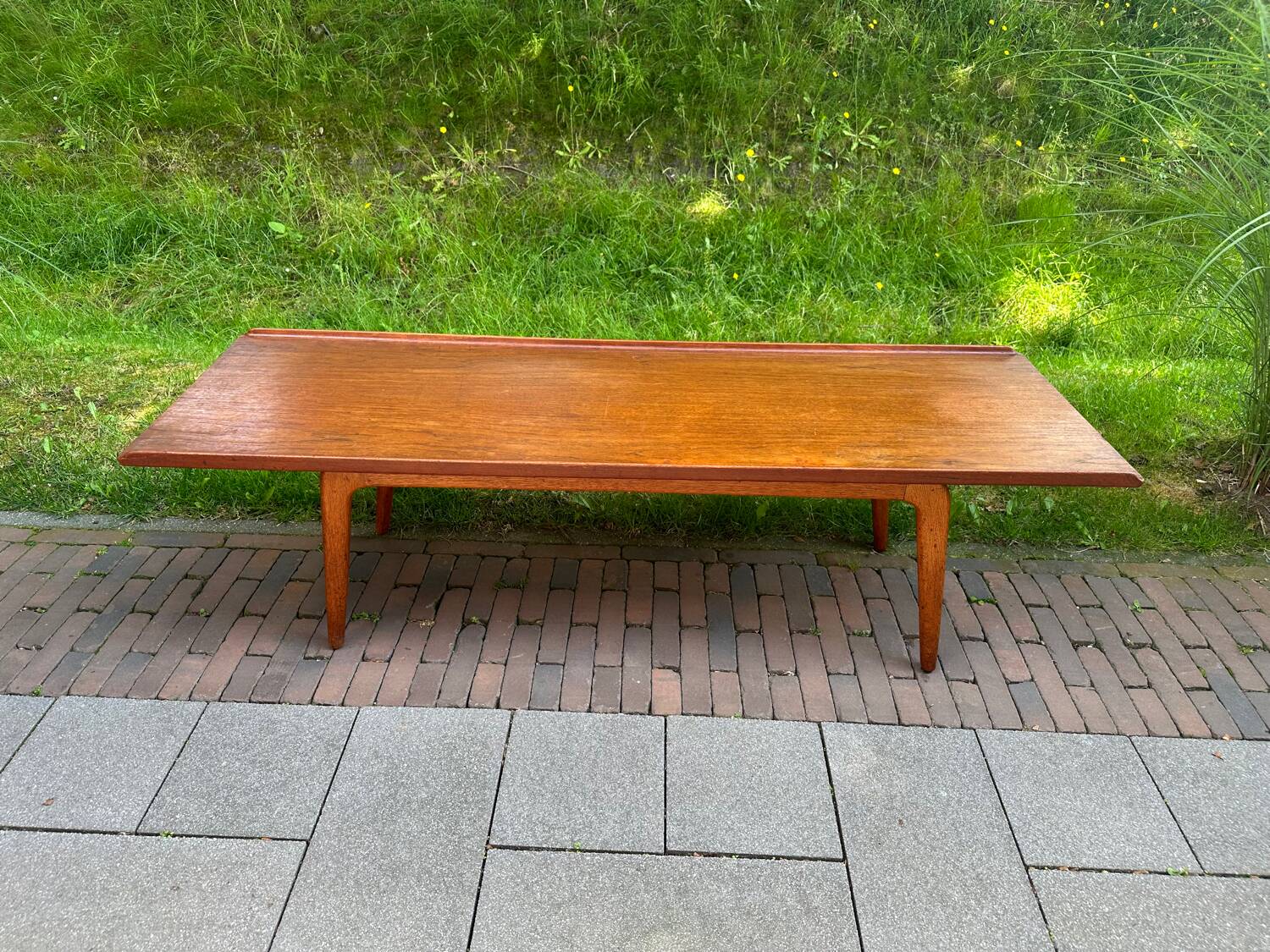 Bovenkamp coffeetable