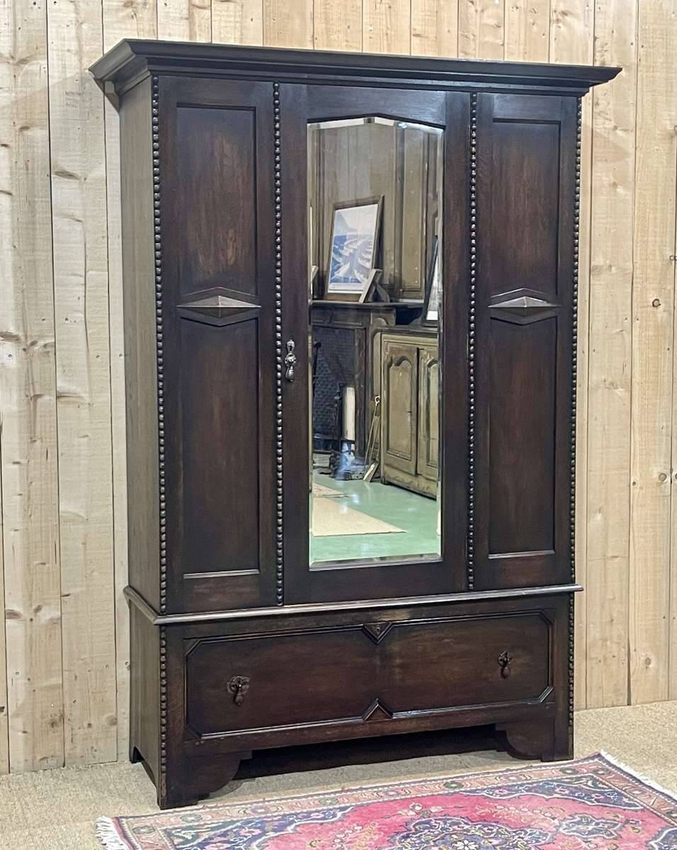English oak wardrobe from the beginning of the 20th century - Dismantable into 3 parts