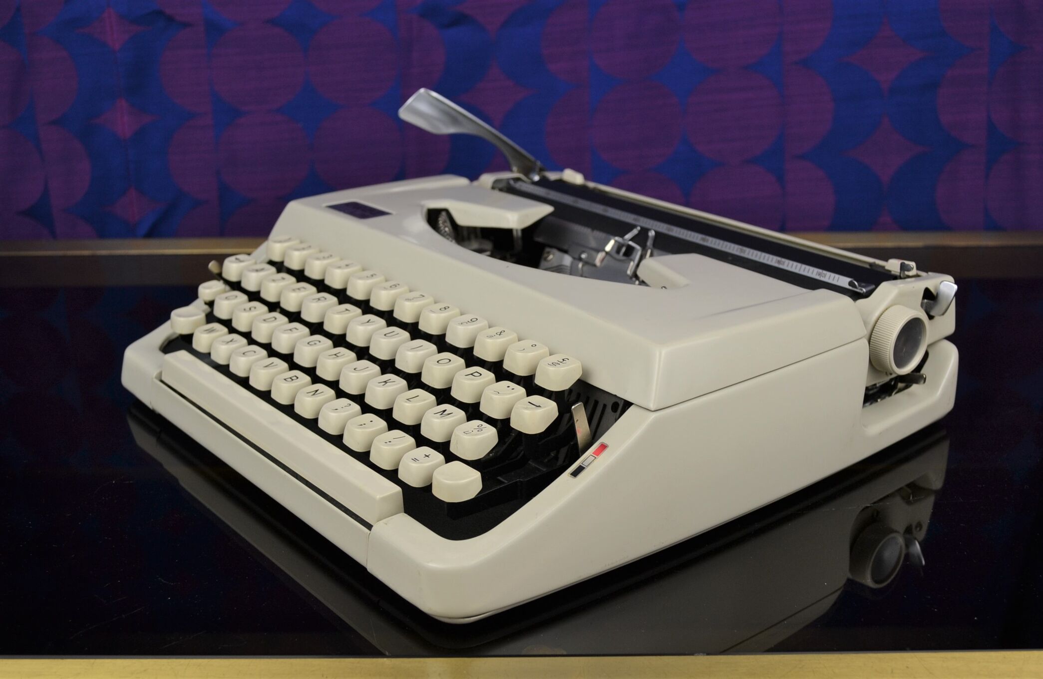 Machine à écrire portative Japy L.72 vintage 1970s Selency Machine à écrire portative Japy L.72 vintage 1970s Selency