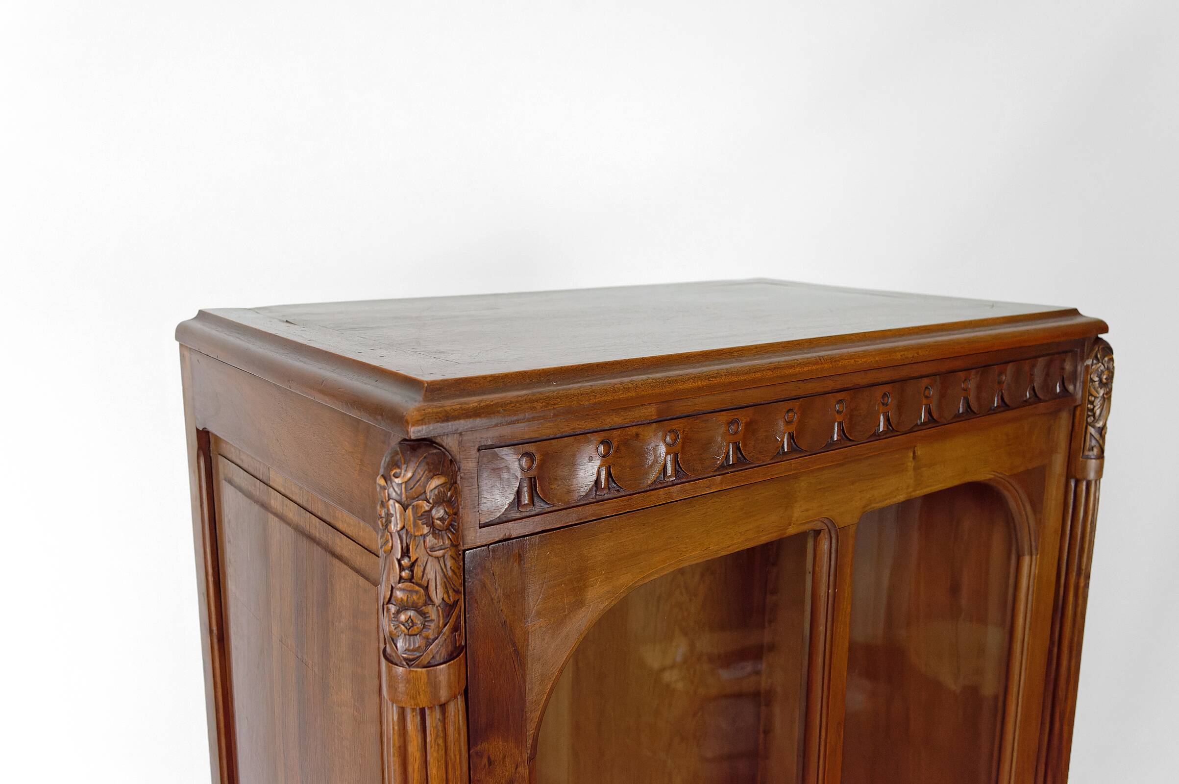 Art Deco walnut display cabinet, France, Circa 1920