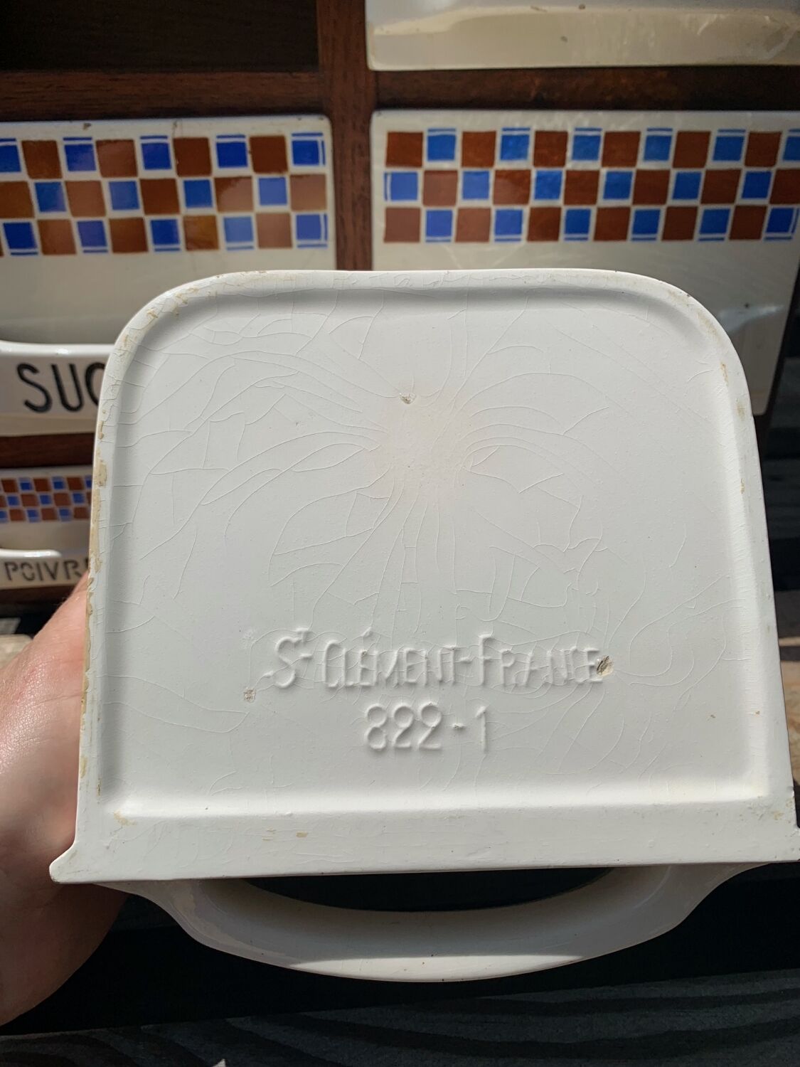 Old spice cabinet Saint-Clément