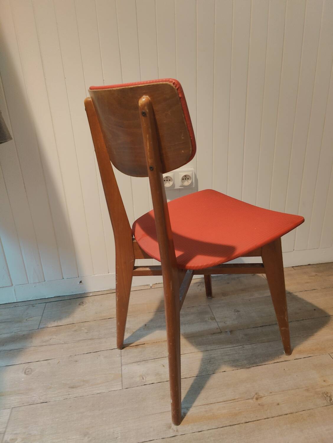 Vintage 50s/60s red chair