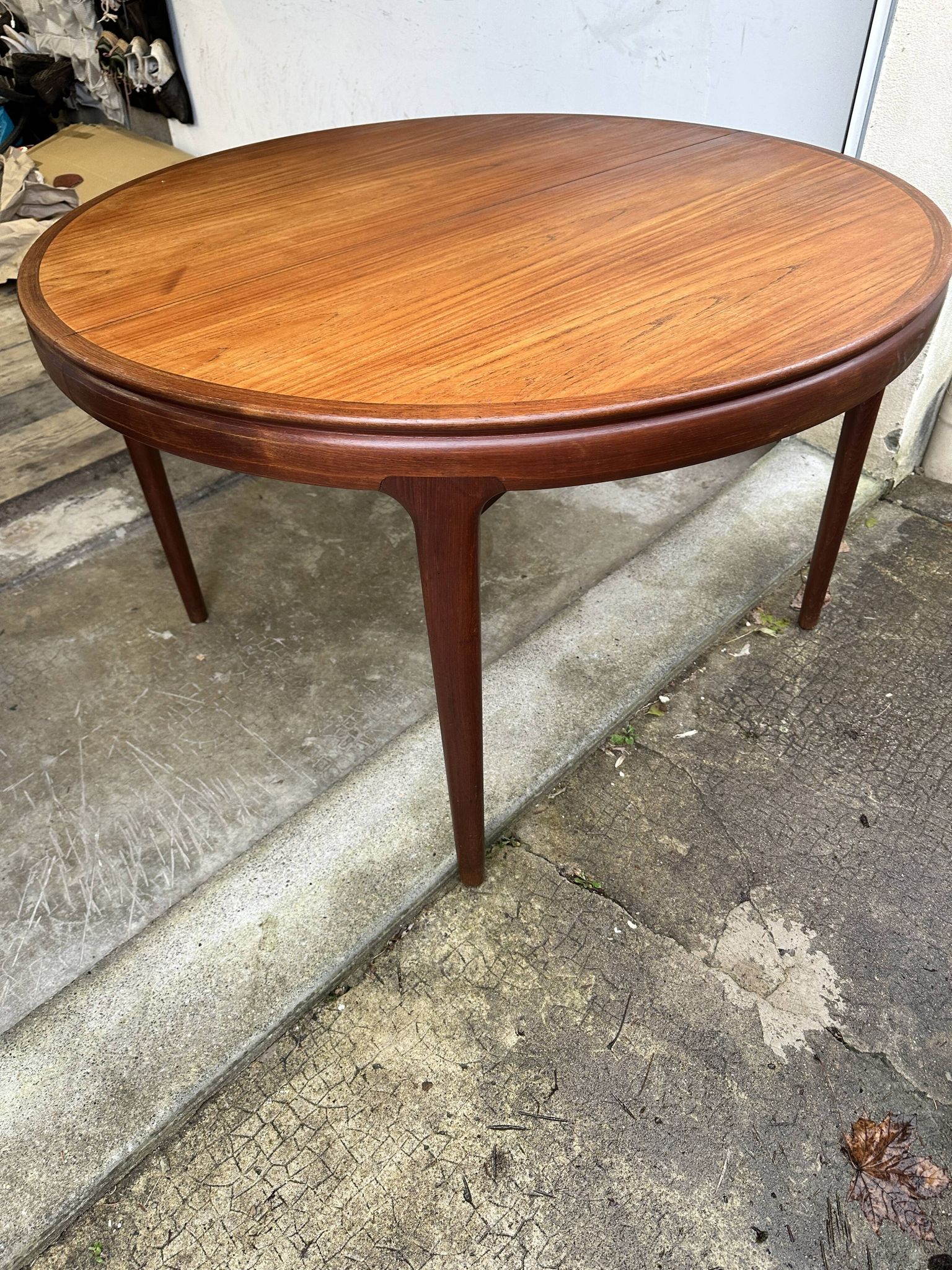 Teak dining table by samcom scandinavian