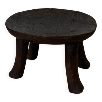 Monoxyle stool in carved wood – Ivory Coast