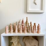 32 stone chess pieces