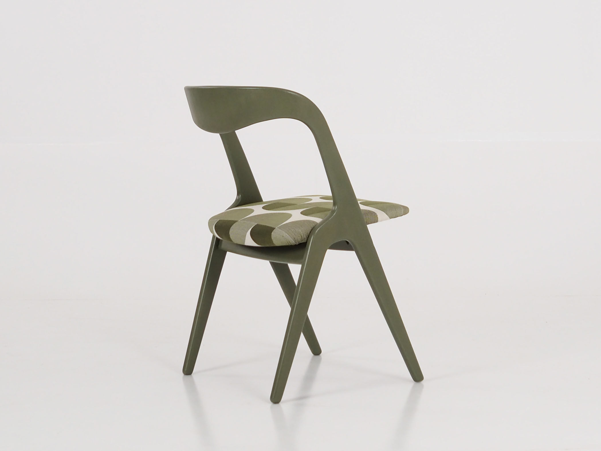 Olive green chair, Scandinavian design of the 70s