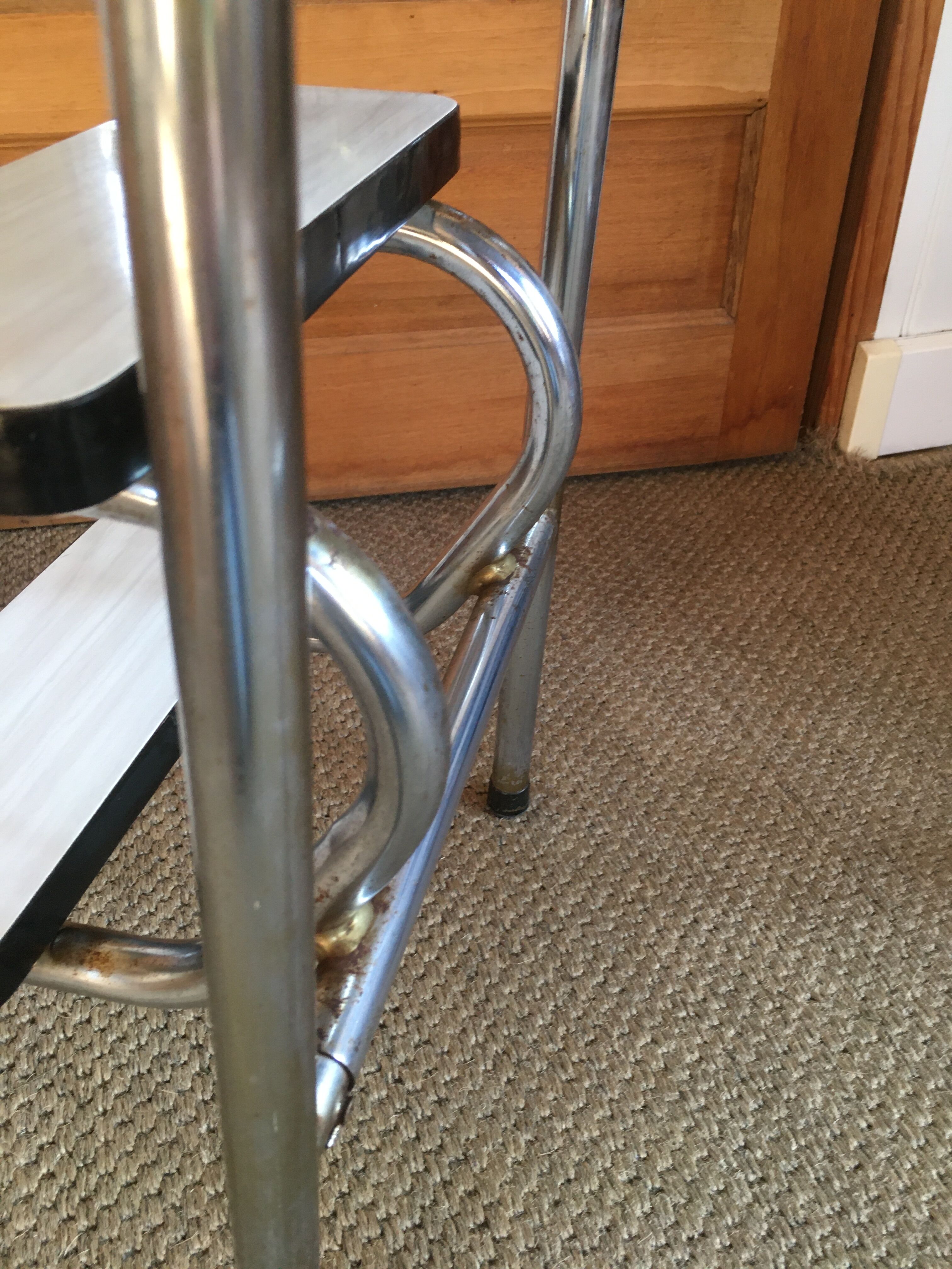 Formica Tabouret