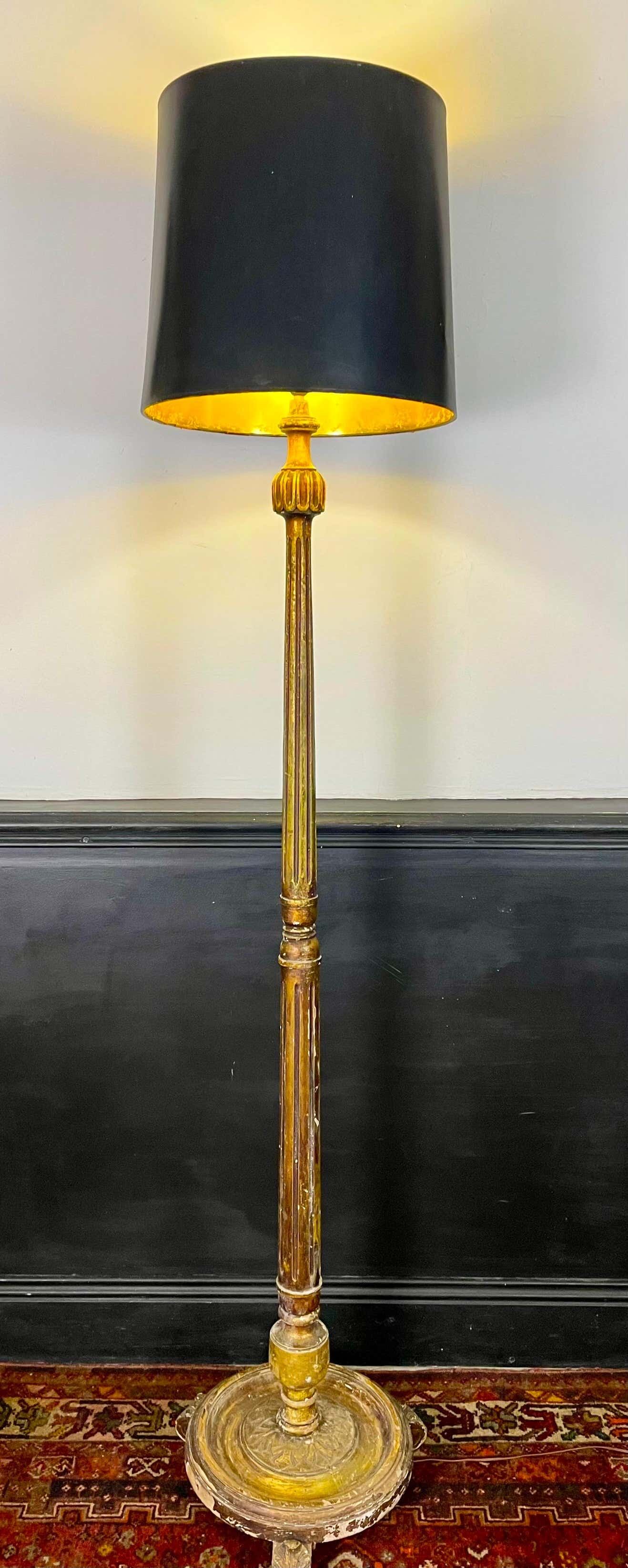 French floor lamp in fluted and gilded wood, Louis XVI style, twentieth century