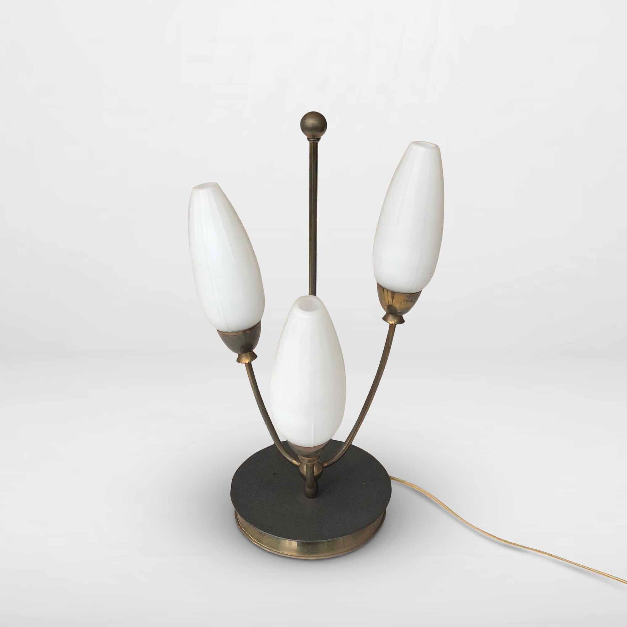 Table lamp opaline