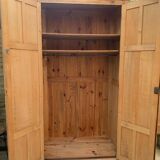 Grande armoire parisienne