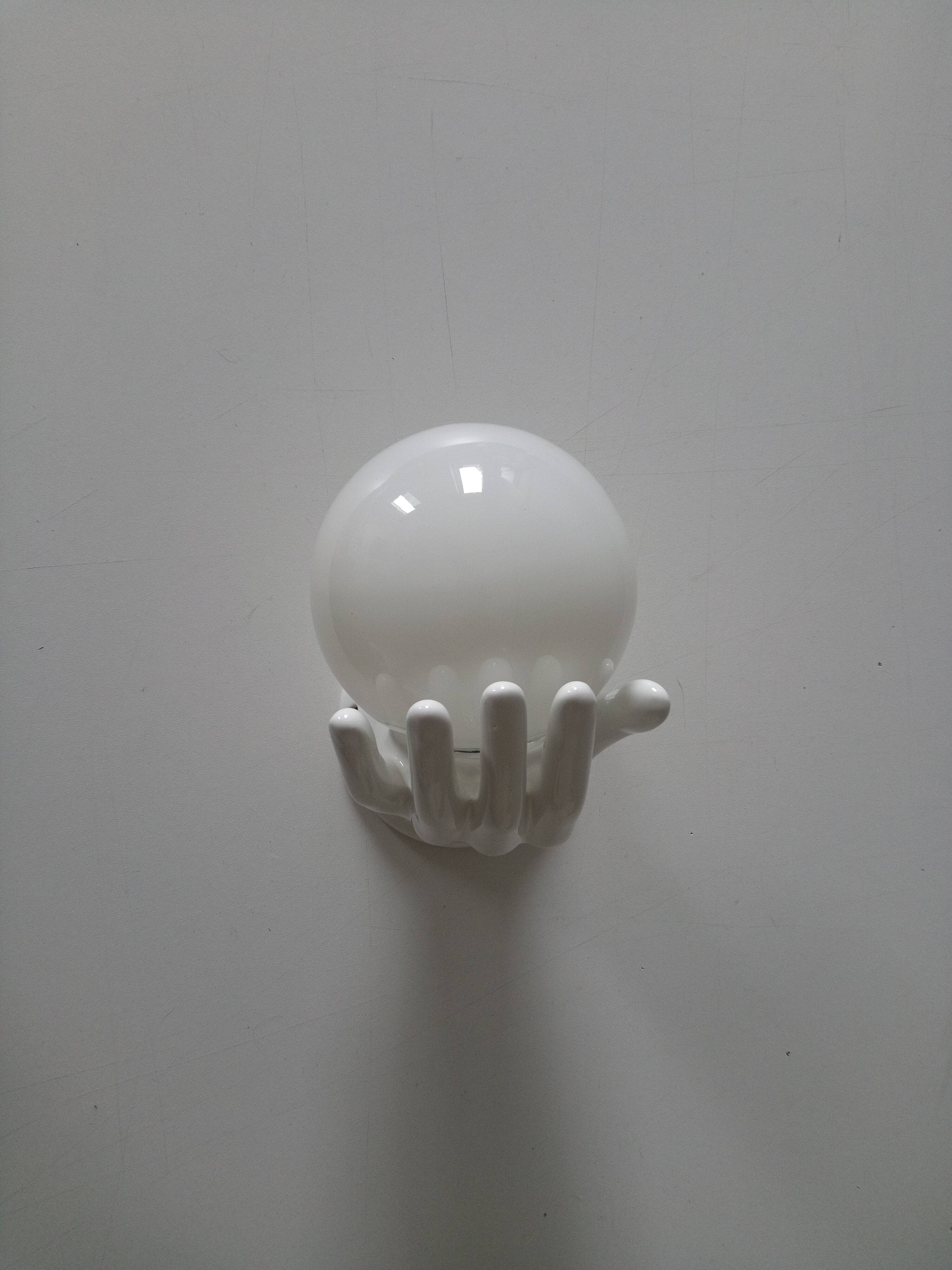 Applique main céramique blanche et opaline 1970